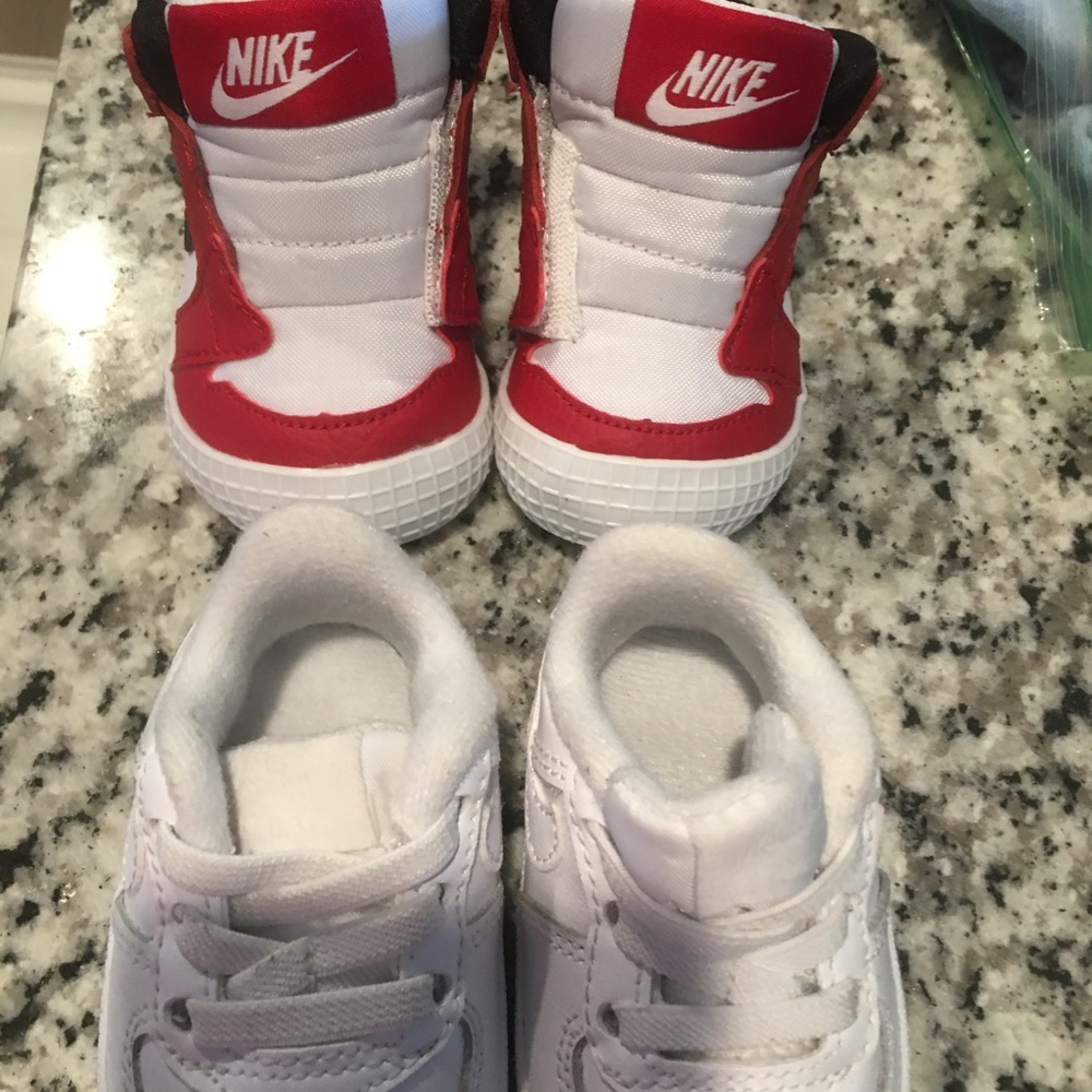 Infant sneakers